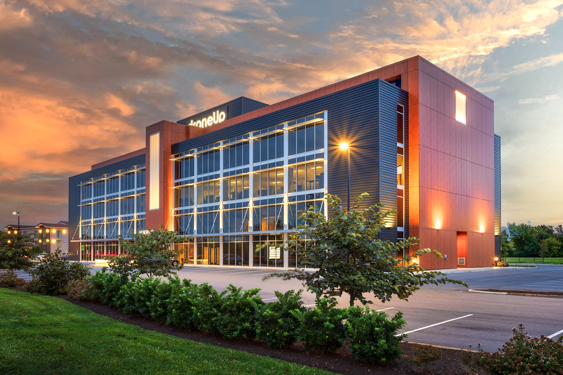 160 Newtown Road, Virginia Beach, VA